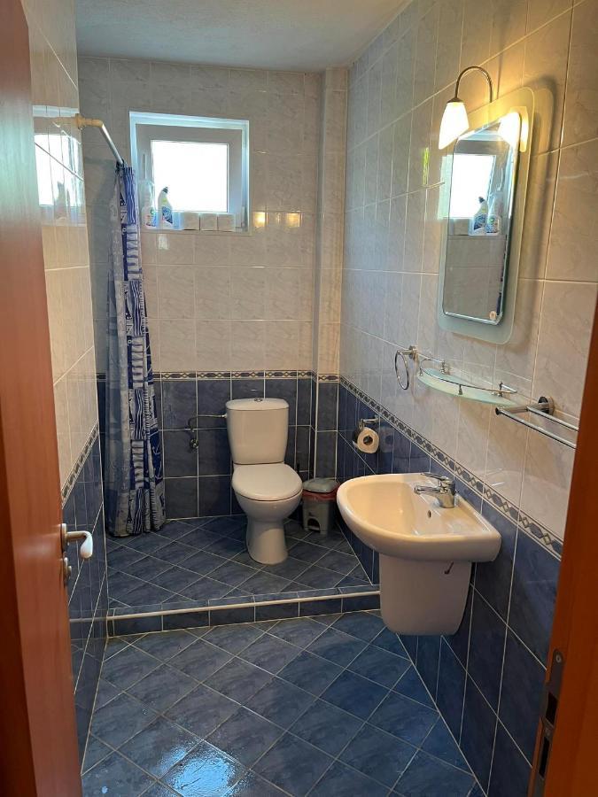 Приятна Къща За Почивка Караколев 2 Villa Obrochishte Bagian luar foto