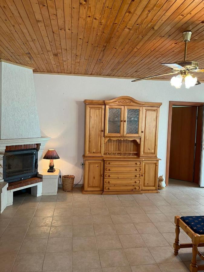 Приятна Къща За Почивка Караколев 2 Villa Obrochishte Bagian luar foto